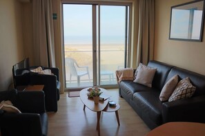 Living area - Apartment in Nieuwpoort by the Beach (Nieuwpoort)