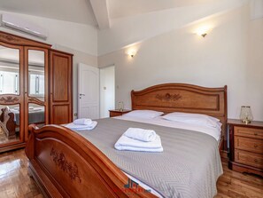 House | 2 bedrooms, iron/ironing board - Donatella -apt 2- met Zeezicht (Medulin)