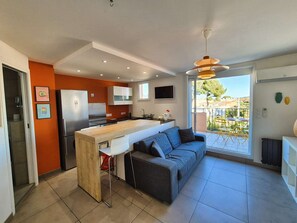 Living area - Duplex Contemporain, Climatisation à Deux pas de la mer (LA SEYNE SUR MER)