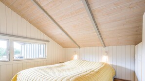 Unclassified image, 2 of 31, button - 6 Person Holiday Home in Henne (Henne)