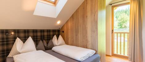 木屋 | 3 多间卧室、床单