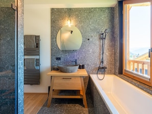 Bathroom - Chalet in Wolting With Natural Swimming Pond (Tamsweg)