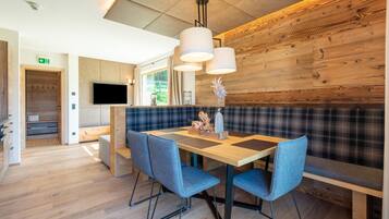 Chalet | Tempat makan