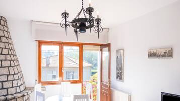House | Dining