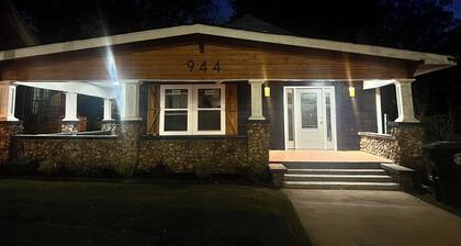 Madyson's Manor - Charming Home Perfect for Family & Friends!
