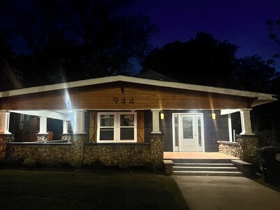 Madyson's Manor - Charming Home Perfect for Family & Friends!