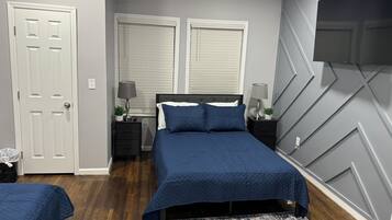 3 slaapkamers, een strijkplank/strijkijzer, wifi, beddengoed