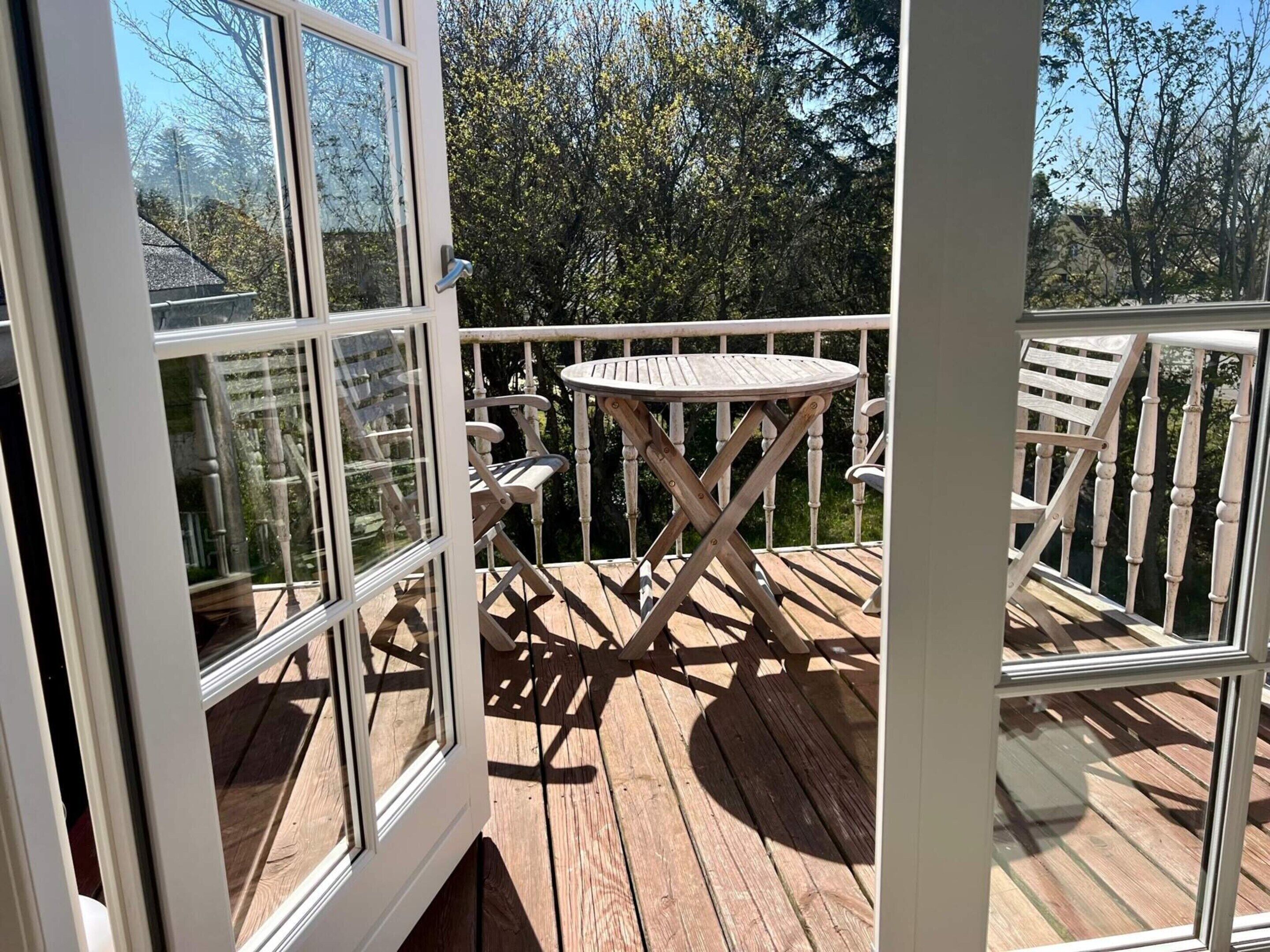 ハウス | 屋外ダイニングエリア