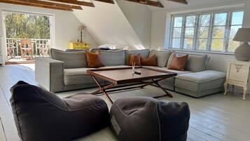House | Living area