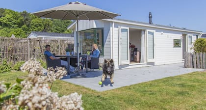 Beautiful Chalet Near the sea and Beach