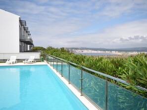House | Pool | Outdoor pool, a heated pool - Holiday Home Near Sao Martinho Beach (Caldas da Rainha)