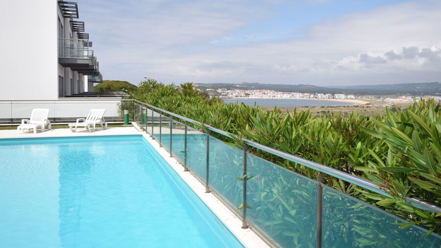 Holiday Home Near Sao Martinho Beach