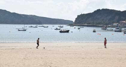 Holiday Home Near the bay of Salir do Porto