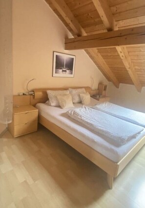 Rumah | 1 kamar tidur dan dilengkapi dengan perabotan berbeda-beda