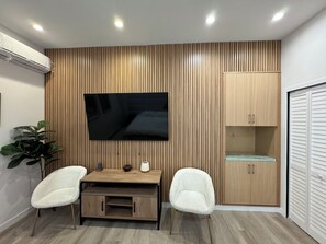 Interior - FULLY FURNISHED Luxury 3 Bedroom 2.5 Bathroom Apartment Private BRAND NEW (Los Angeles)