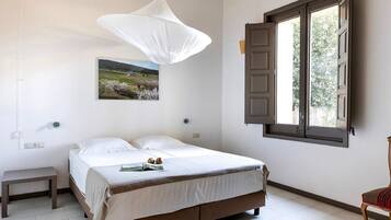 1 bedroom, individually furnished, bed sheets