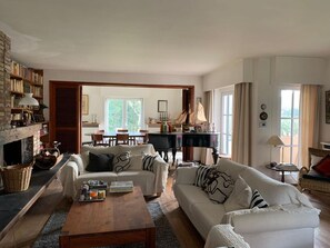 House | Dining - Charming Home w/ Garden (Ostend)