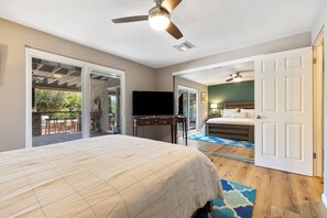 3 bedrooms, iron/ironing board, free WiFi, bed sheets - Magnesia Falls Hideaway Pool, Spa, Private (Rancho Mirage)