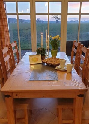 Dining - Siems Modern Retreat (Grube)