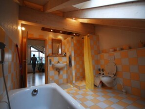 Ferienhaus | Badezimmer