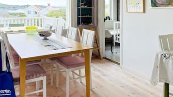 House | Dining
