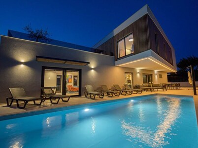 Luxury Villa Sicenta Comfortable Holiday Residence