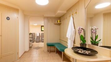 House | Spa treatment