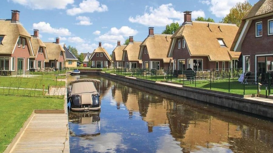 Villa in Friesland With Waterfront Garden