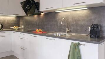 House | Private kitchen | Highchair