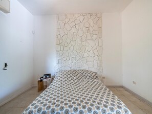 House | 2 bedrooms, bed sheets