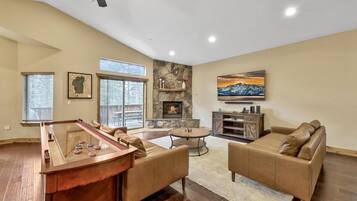 TV connectée, cheminée, baby-foot