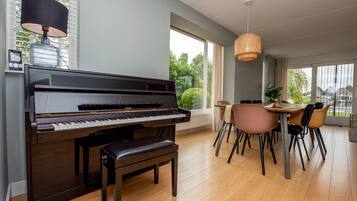 Rumah | Tempat makan