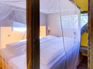 3 bedrooms, individually furnished, bed sheets