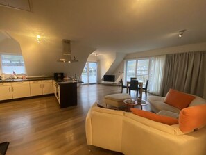 Living area - Holiday Apartment "mosel & Umzu" (Bernkastel-Kues)