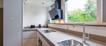 Cozy Holiday Home With hot tub on Texel