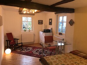 House | 2 bedrooms, individually furnished, iron/ironing board - Hansel und Gretel (Kassel)