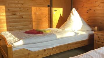 Ferienhaus | 2 Schlafzimmer, individuell eingerichtet, Bettwäsche