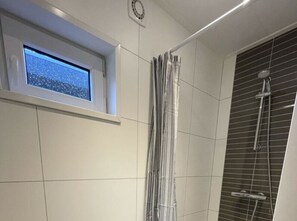 Apartment | Bathroom