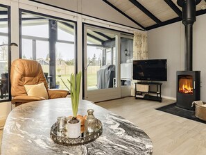 House | Dining