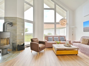 Living area - "sea Time" Modern Retreat (Trent)