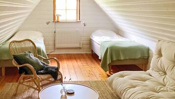 Hus | 2 sovrum och unika möbler