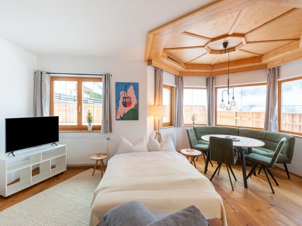 Apartment | 2 bedrooms, individually furnished, bed sheets - Apartment in Stubai Valley With Mountain View (Neustift Im Stubaital)