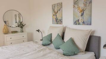 House | 1 bedroom, iron/ironing board