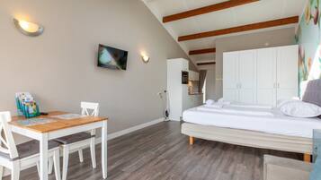 House | 1 bilik tidur, cadar katil