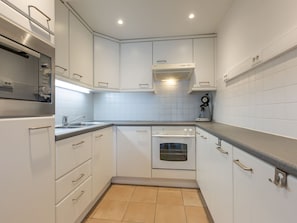 Apartment | Private kitchen | Electric kettle, toaster, high chair - Cosy Apartment for the Family (Middelkerke)