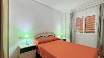 Apartment | 2 Schlafzimmer, individuell eingerichtet, Bügeleisen/Bügelbrett