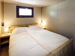 Zelt | 3 Schlafzimmer, individuell eingerichtet, Bettwäsche