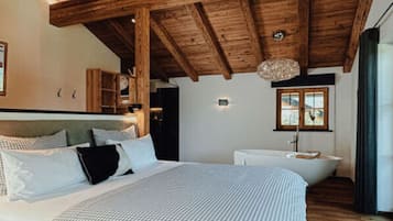 Nhà gỗ | 2 phòng ngủ, trang bị nội thất với thiết kế riêng biệt