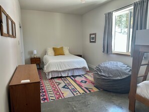 2 chambres, bureau, lit parapluie, Wi-Fi