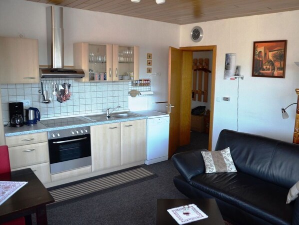 Ferienhaus | Eigene Küche | Ofen, Toaster